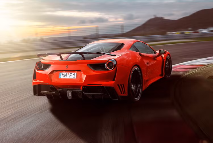 Novitec Rosso cũng đã thiết kế gói độ N-Largo để có thể lắp cho cả phiên bản mui kín 488 GTB lẫn bản mui trần 488 GTB Spider. Tuy nhiên, cũng giống như các gói độ N-Largo cho những dòng siêu xe Ferrari khác, hãng sẽ chỉ nhận nâng cấp đúng 11 chiếc 488 lên cấu hình N-Largo trên toàn Thế giới.