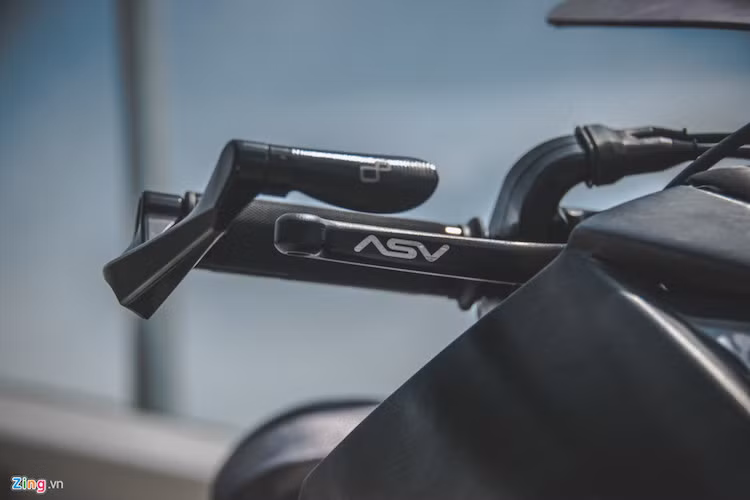 Tay thắng ASV có lực bóp siêu nhẹ và chính xác hơn.