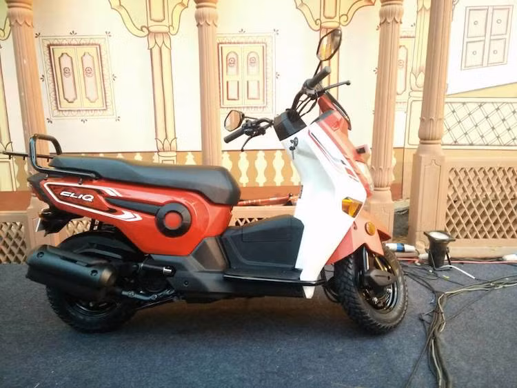 Cung cấp sức mạnh cho Cliq hoạt động là động cơ 124,9 cc 4 kỳ SOHC 2 van làm mát bằng không khí như dòng tay ga Activa. Động cơ này có công suất tối đa 8,52 mã lực nhưng có mô-men xoắn đạt tới 10,54 Nm và đáp ứng tiêu chuẩn khí thải BS IV mới nhất từ thị trường Ấn Độ.