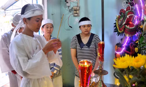 Vu tu tu bang day thun quan: "Con toi chet qua bat thuong"