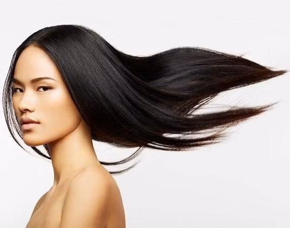 Qua 7 năm, tên tuổi Tuyết Lan gần đây có vẻ nguội với khán giả Việt. Tuy nhiên, cô đã dần khẳng định vị trí của mình và thậm chí không hề thua kém quán quân Huyền Trang khi cô giành được rất nhiều show diễn tại Tuần lễ thời trang thế giới. Hiện giờ, cô vẫn đang miệt mài trên các sàn diễn nước ngoài. Ảnh: Vietbao.