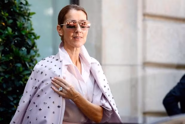 Tuy nhiên vẻ già nua trước tuổi lại khiến cho nữ diva và người chồng quá cố, René Angélil không chênh lệch dù cô kém chồng 26 tuổi. Ảnh: independent