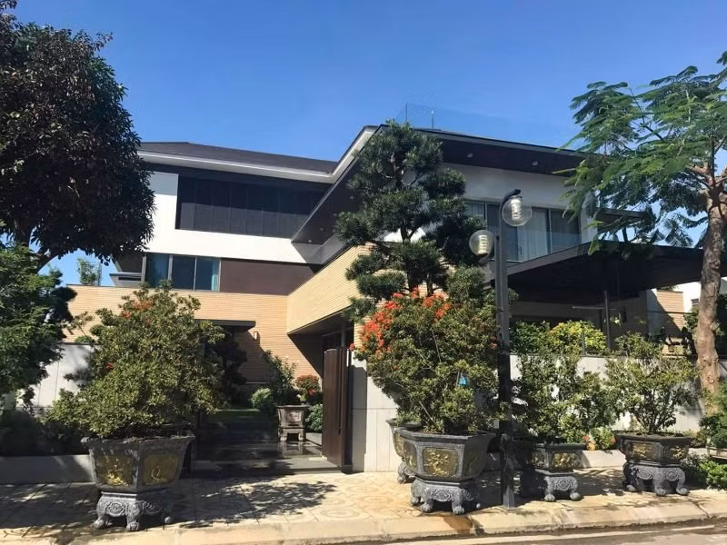 Căn biệt thự được đồn thổi Vũ Nhôm tặng Đại tá Tam nằm ở 24, 26 đường Hoa Phượng 2, làng biệt thự Euro Village.