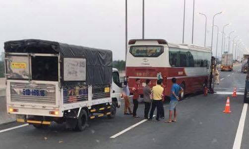 Hiện trường vụ tai nạn kinh hoàng.