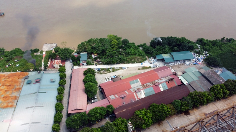 Trong quá trình hoạt động, một số nhà xưởng còn có dấu hiệu gây ô nhiễm môi trường nghi đốt rác thải không quá xử lý?