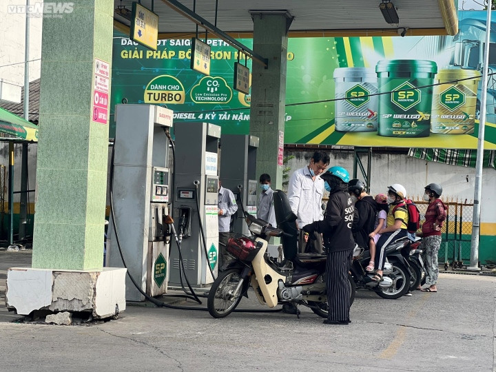 Theo Saigon Petro, việc này sẽ ảnh hưởng nghiêm trọng tới nguồn cung thị trường. (Ảnh: VTC News).