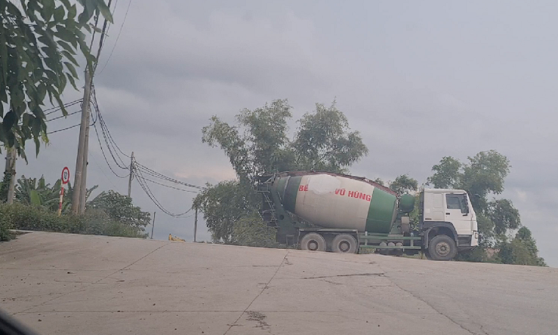 Nhằm đa chiều và khách quan các thông tin liên quan ngày 21/9/2022, PV đã liên hệ và đặt lịch làm việc với Sở Giao thông vận tải tỉnh Bắc Ninh; UBND huyện Quế Võ; Công an huyện Quế Võ.