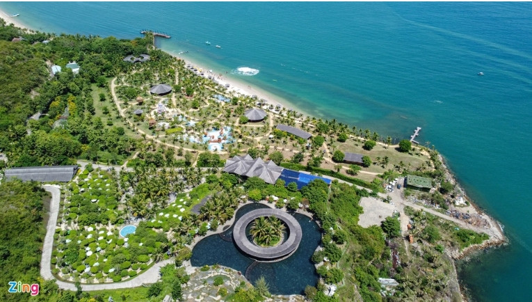 Khu du lịch nghỉ dưỡng Hòn Tằm gồm 3 phân khu riêng biệt, gồm A, B và C, đã có 26 năm phát triển. (Ảnh: Zing).