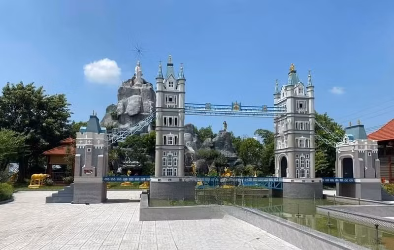 UBND huyện Hưng Nguyên đã ra quyết định xử phạt hành chính 30 triệu đồng đối với Công ty cổ phần Synot ASEAN với lỗi tổ chức thi công xây dựng công trình không có giấy phép xây dựng. (Ảnh: Báo Xây dựng).