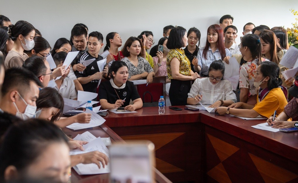 Vụ phụ huynh “quây” trường: Thông báo kết quả trước 14h ngày 27/8 Vu phu huynh “quay” truong: Thong bao ket qua truoc 14h ngay 27/8