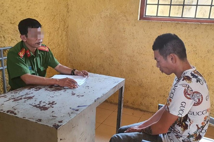 Bat tam giam nguoi bo duong dam o con gai 10 tuoi