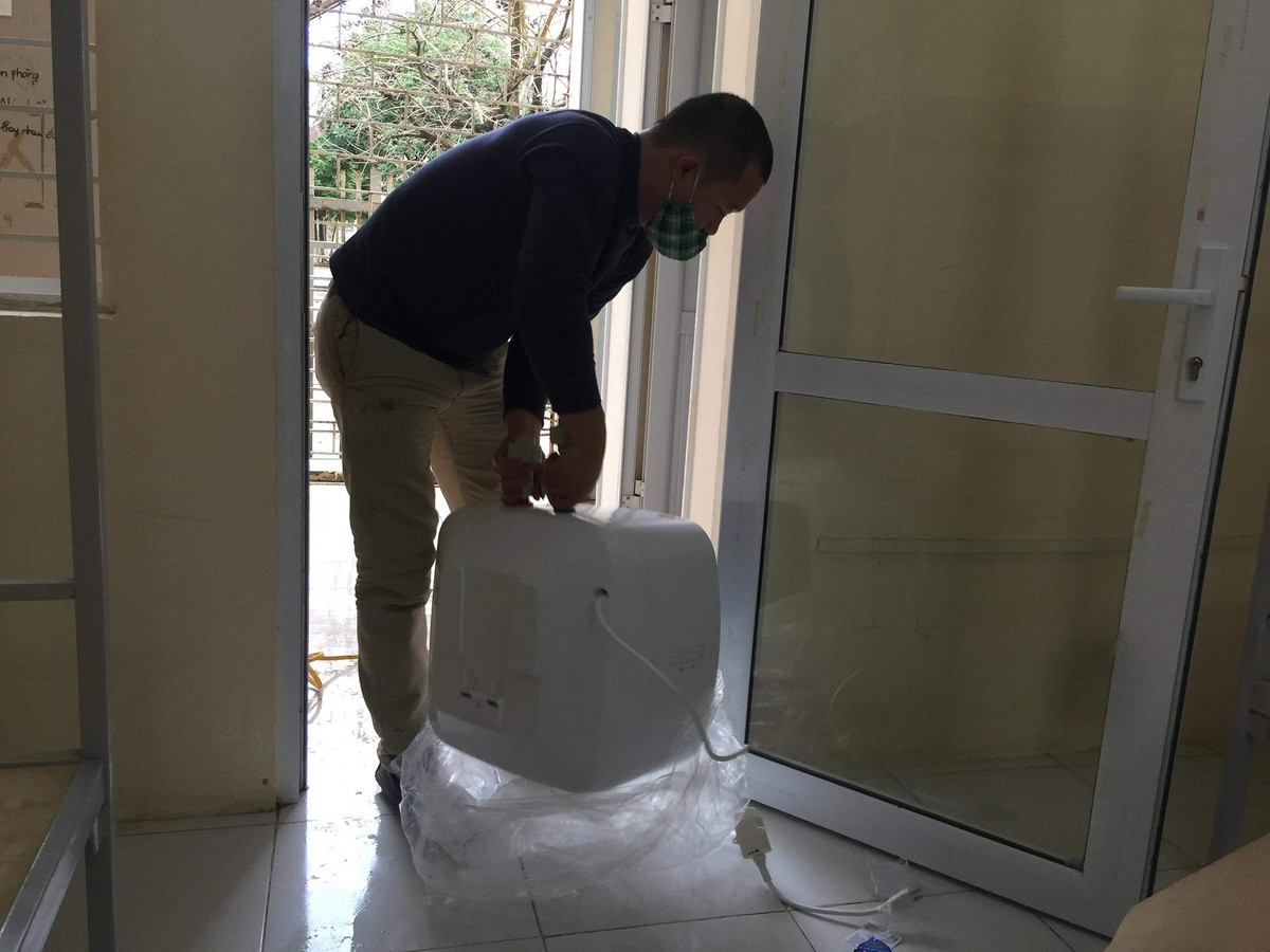 Cũng theo Thượng tá Nguyễn Dũng, quận Nam Từ Liêm là nơi lưu trú của nhiều công dân Hàn Quốc nhất trên địa bàn thành phố Hà Nội, trong đó có Huấn luyện viên Đội tuyển Quốc Gia. 