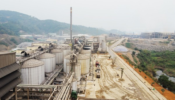 Cong nhan KCN Tang Loong tu vong do bao phu gia roi vao nguoi