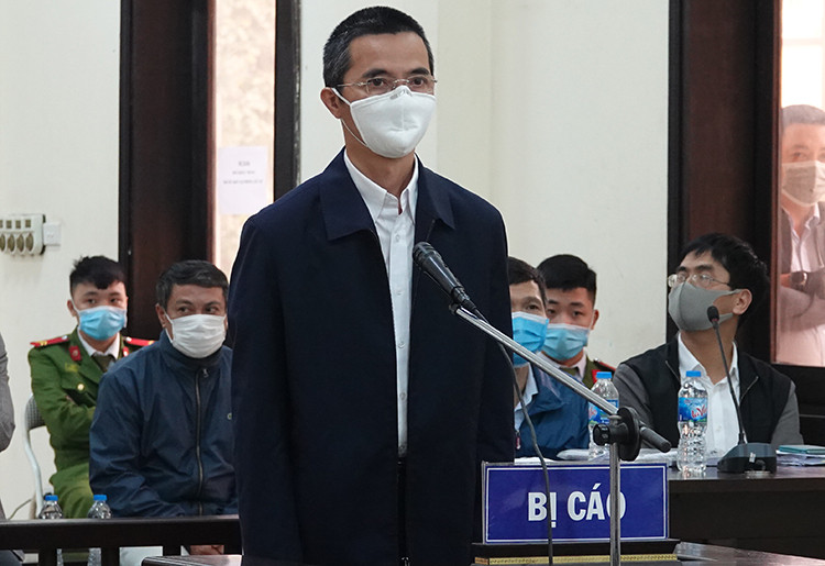 Xet xu duong day danh bac nghin ty: Cuu Chanh Thanh tra Bo duoc tra tu do tai toa