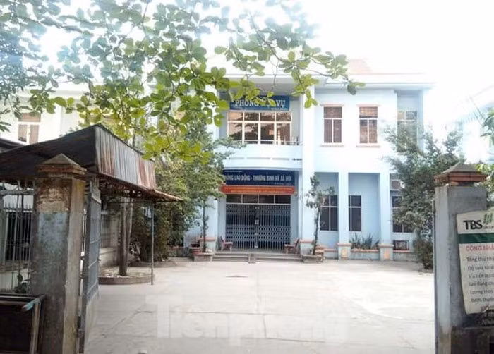 “An” tien Tet ho ngheo, truong phong lao dong Kien Giang doi mat an gi?