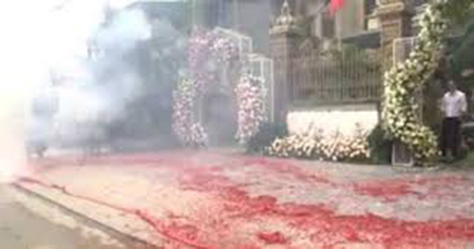 Ngoài ra, kiến nghị cấm hành vi cố ý cấp tin sai về quản lý, bảo quản pháo; không báo cáo, che giấu hoặc làm sai lệch thông tin báo cáo về việc mất, thất thoát, tai nạn, sự cố về pháo. 