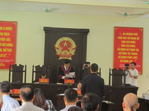 Trước đó, phiên tòa xét xử nguyên Chánh Thanh tra Bộ Thông tin và Truyền thông Đặng Anh Tuấn đã phải hoãn nhiều lần vì nhiều lý do khác nhau. 