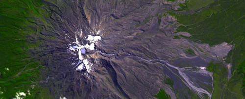 Nha khoa hoc canh bao “Nui Diet Vong” co nguy co lai phun trao