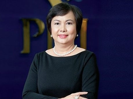 Cái tên mới nhất trong 3 nữ doanh nhân Việt Nam lọt danh sách lần này của Forbes là bà Cao Thị Ngọc Dung (58 tuổi), người thành lập PNJ từ những năm 1998.