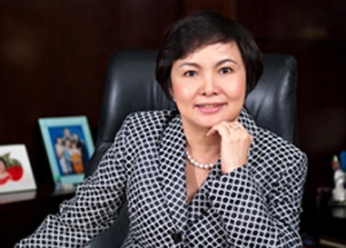 Từ một cửa hàng vàng nhỏ lẻ, bà Cao Thị Ngọc Dung đã phát triển PNJ trở thành một thương hiệu trang sức lớn nhất việt Nam với 200 cửa hàng và hơn 3.000 nhân viên. Đến năm 2015, PNJ đã đạt doanh thu lên tới 350 triệu USD và thu về lợi nhuận 23 triệu USD.