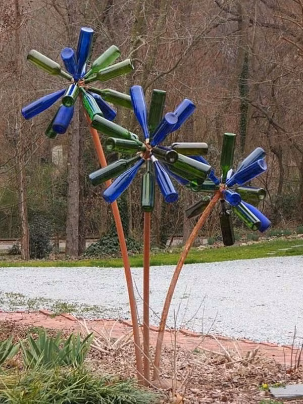 Quả cầu từ chai thủy tinh.