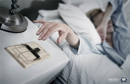 Với chiếc đồng hồ báo thức kiểu này, chắc hẳn bạn sẽ không thể ngủ quên được.