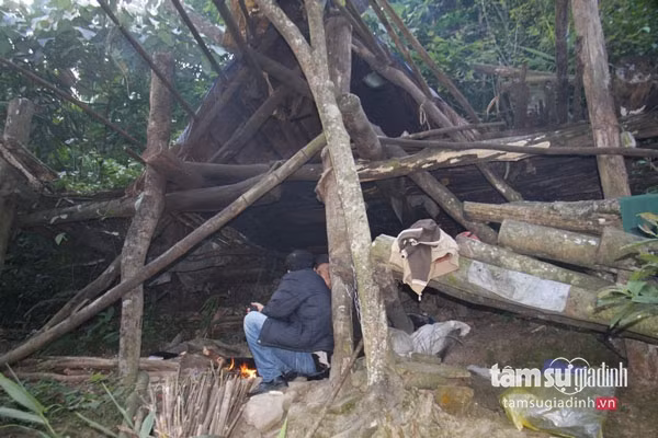 Căn bếp nơi ông Bình thường giao tiếp với muông thú.