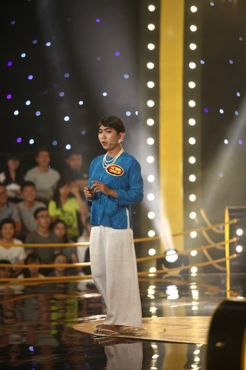 Minh Dự hóa thân người phụ nữ đanh đá.