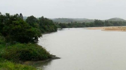 No kinh hoang vi pha bom, ba thanh nien chet khong toan thay