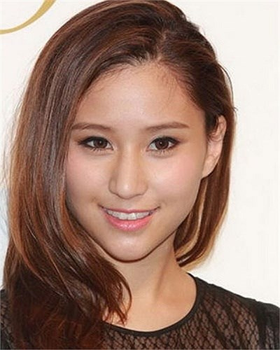 Laurinda Ho được báo chí ngợi ca là cô con gái vàng của ông Stanley Ho.