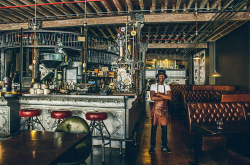 Thiết kế ấn tượng của nhà hàng Truth Coffee ở Cape Town, Nam Phi, mang đến trải nghiệm ăn uống ấn tượng.