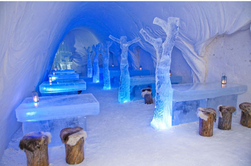 Nhà hàng băng đá The Snowcastle Of Kemi ở Kemi, Phần Lan.