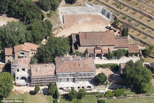 Biệt thự Château Mirval tại Pháp.