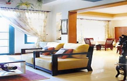 Ngoài ưu điểm rộng rãi, thông thoáng, các phòng trong nhà còn được bố trí hợp lý như phòng ngủ, ăn, làm việc, tập thể dục... chỉ trong không gian có diện tích 12 x 20 m.