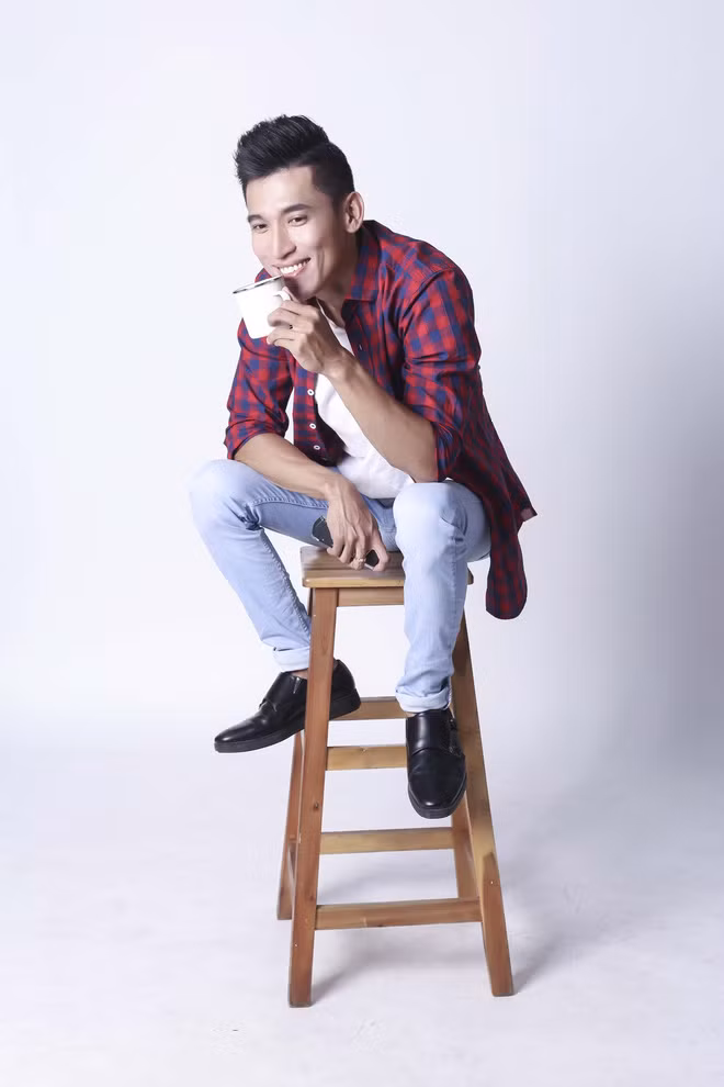 Chang doanh nhan Viet sieu dien trai khien chi em ban loan-Hinh-3