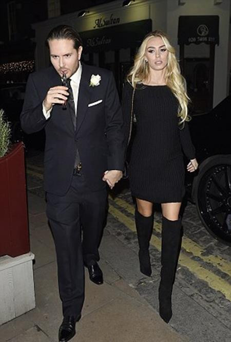 Trước buổi đấu giá, con rể tỷ phú F1 đã tặng cho quỹ từ thiện này hơn 9 tỷ đồng.