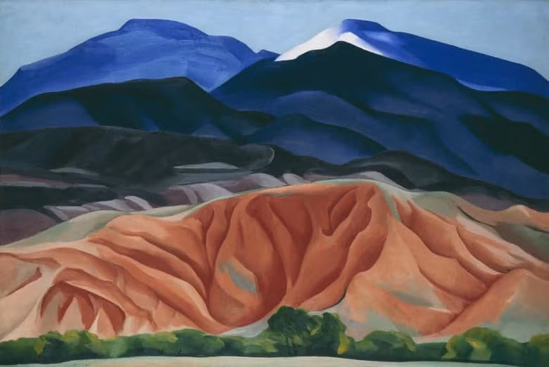 3. Tate Modern: Tate Modern, nằm ở London (Anh), là triển lãm lớn đầu tiên bên ngoài nước Mỹ của nữ họa sĩ Georgia O'keeffe khai mạc từ ngày 6/7 đến ngày 30/10/2016. O'Keeffe là một trong những nữ nghệ sĩ danh tiếng và có nhiều tác phẩm đắt giá nhất trên thế giới. Tate Modern giới thiệu tên tuổi lớn của nghệ thuật hiện đại có uy tín cũng như sự tiên phong đổi mới.