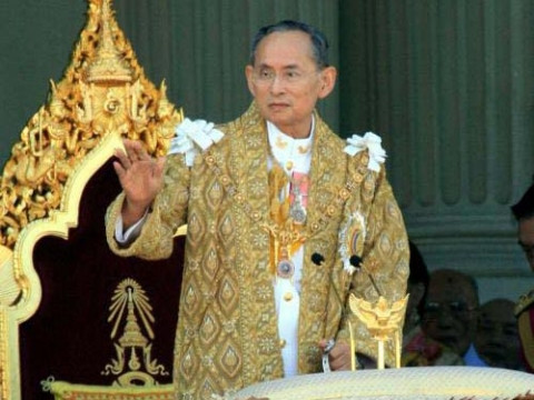 Quốc vương Bhumibol Adulyadej của Thái Lan là quốc vương giàu nhất thế giới với tổng tài sản ước tính 30 tỷ USD và là vị vua có thời gian trị vì lâu nhất, từ 1946.