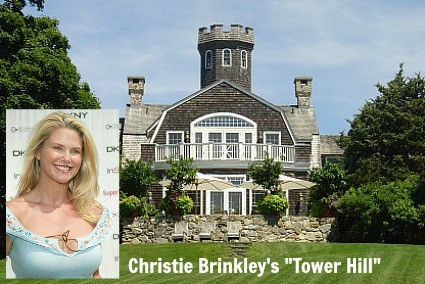 Siêu mẫu nổi tiếng Christie Brinkley sở hữu ngôi nhà trị giá 30 triệu USD ở Long Island, New York. Biệt thự gồm 11 phòng ngủ và 9 phòng tắm.
