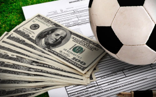 Bên cạnh hình thức cá độ bóng đá nghìn tỷ, ban chuyên án còn xác định các đối tượng còn có hành vi đánh bạc, xóc đĩa, lô đề qua mạng Internet với số tiền rất lớn.