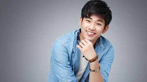 Hai năm trước, Kim Soo Hyun với bộ phim Vì sao đưa anh tới đã tạo nên sức hút không tưởng tại Trung Quốc. Chỉ sau một năm hoạt động ở Trung Quốc, Kim Soo Hyun đã kiếm được 90,9 tỷ won (khoảng 1,8 nghìn tỷ đồng) từ các hợp đồng quảng cáo cũng như sự kiện.