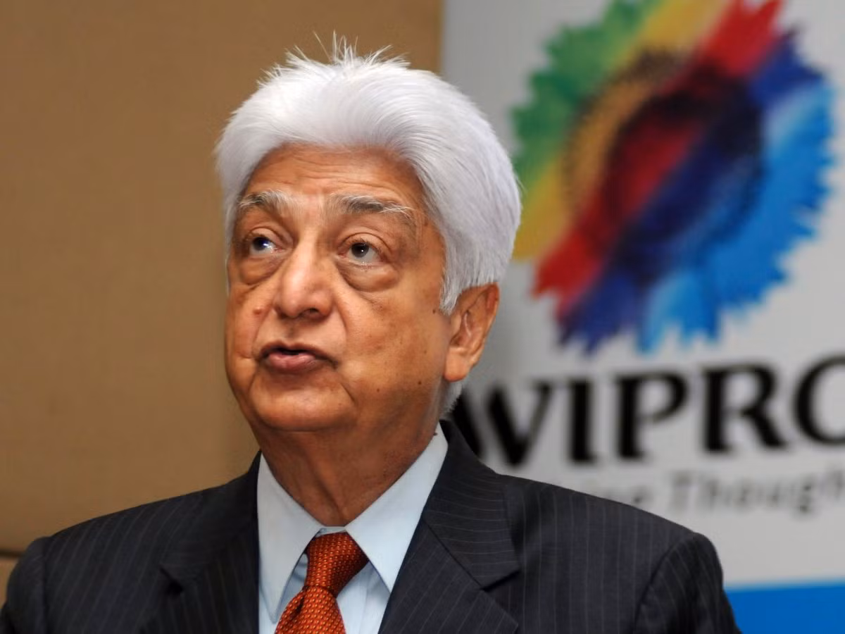 8. Azim Premji (Ấn Độ), tổng tài sản: 16,5 tỷ USD, 70 tuổi: Năm 1966, Azim Premji (21 tuổi) đã bỏ học Stanford để kế thừa quyền lãnh đạo tại công ty của cha sau khi cha ông mất.