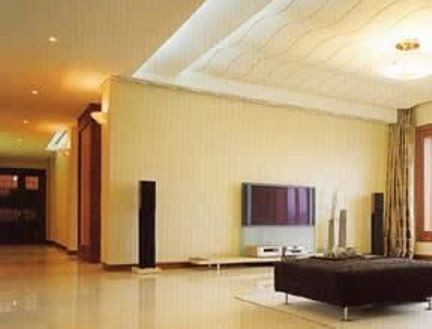 Bên trong không gian biệt thự tiền tỷ của Song Hye Kyo được thiết kế khá hài hòa. Phòng ngủ rộng rãi và thoáng ánh sáng.