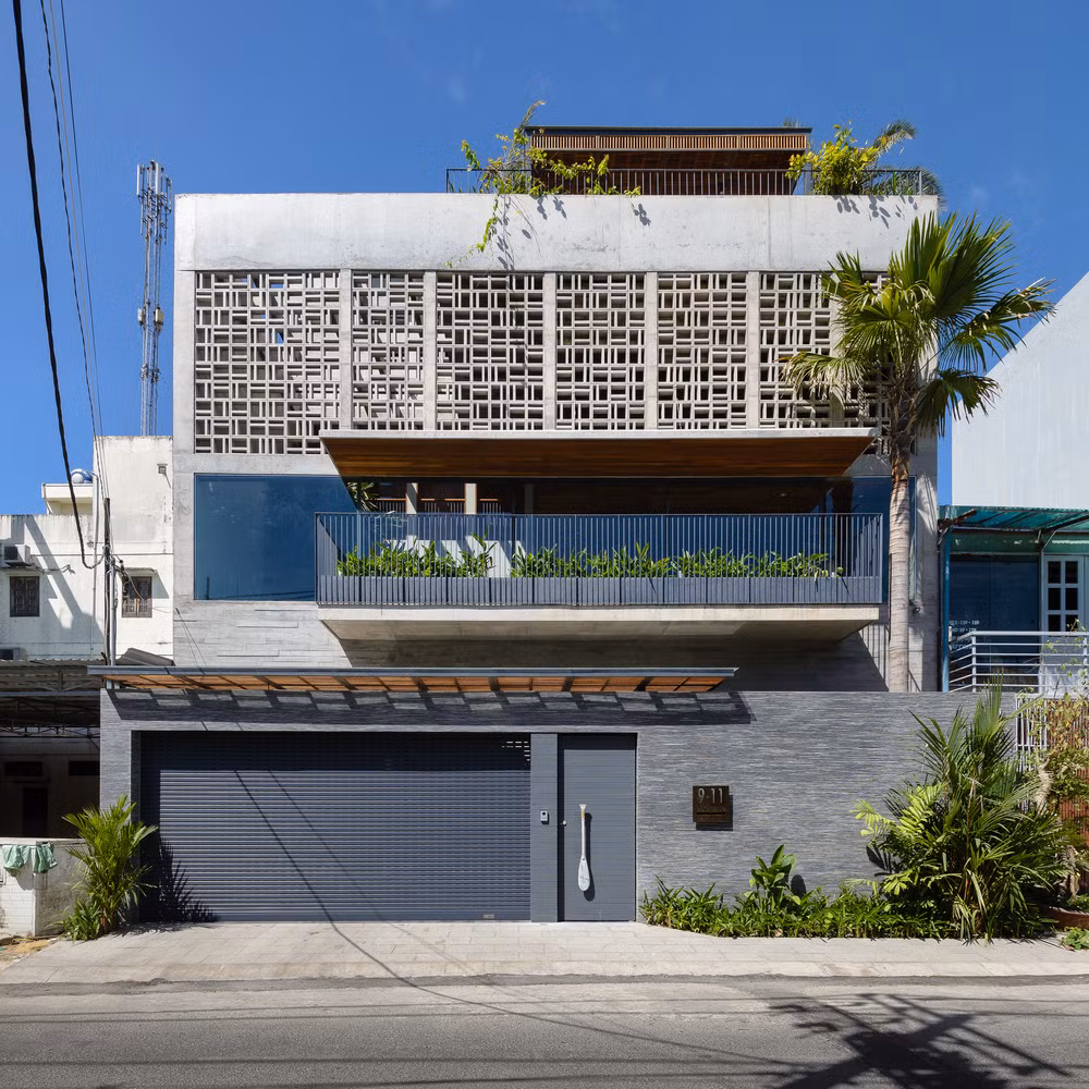 Biệt thự Thảo Điền H-House do KTS Đỗ Quốc Hiệp chủ trì thiết kế và vừa hoàn thành năm 2016.