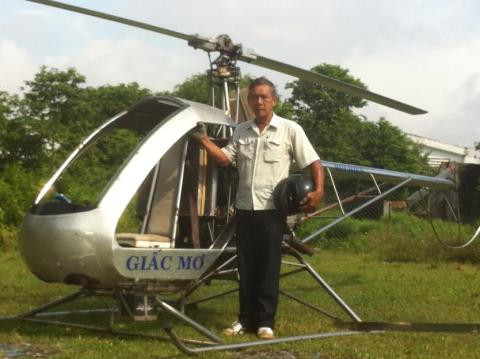 Tổng chi phí ông Hiển đã bỏ ra để chế tạo máy bay “Giấc mơ” tính tới lúc này là khoảng 500 triệu đồng, trong đó đắt nhất là động cơ (hơn 100 triệu đồng), kế tới là hai cánh quạt (60 triệu đồng). Trong quá trình tập bay, ông cũng tiêu tốn khoảng 200.000 đồng tiền nhiên liệu mỗi ngày.