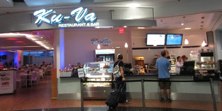 Ku-Va, sân bay quốc tế Miami (Mỹ). Ku-Va vừa là nhà hàng vừa là quán bar để du khách có nhiều lựa chọn ăn uống.