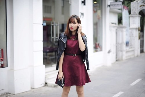 Thời gian gần đây, gái một con Lưu Hương Giang ngày một rạng rỡ, xinh tươi và một phần nhờ vào kiểu tóc mái ngang này!