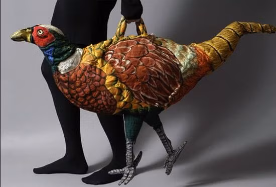 Túi xách hình thú cá tính cho các bạn gái.