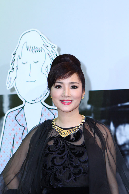 Năm 2013, người đẹp Giáng My gây sốc khi đi tham dự show thời trang tóc với bộ trang sức có giá 700 triệu đồng.