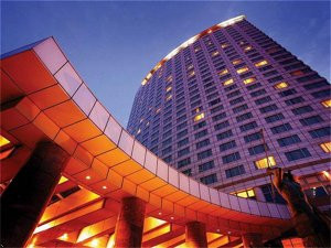 Ngoài ra, Kim Tae Hee được cho là đã chi 13.2 tỷ won để mua hẳn... một toà nhà ở Gangnam (khu đắt đỏ nhất Hàn Quốc) vào năm 2014.